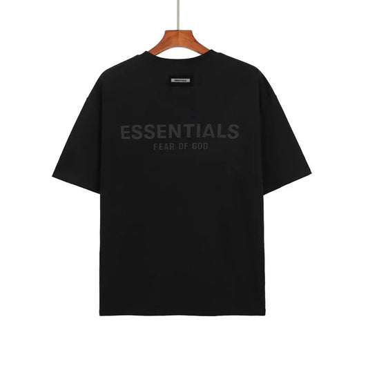 ESSENTIALS BLACK TEE