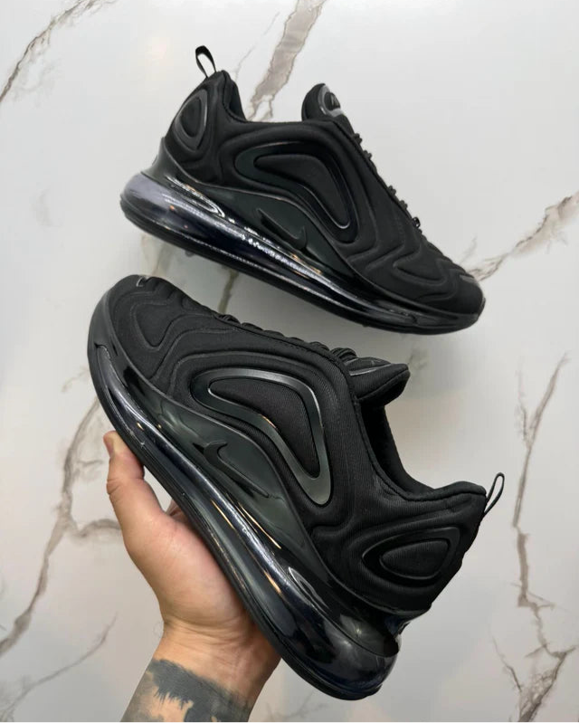 NIKE AIR MAX 720